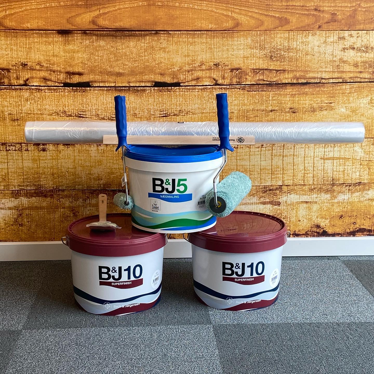 Maling og værktøj til vægdekoration